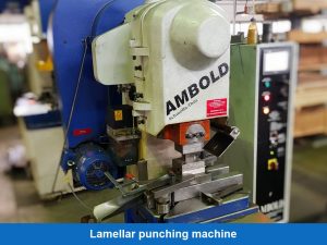 Lamellar punching machine